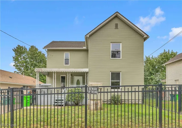 Photo 1 of Sale Pending at 1038 W Hopocan Ave, Barberton, OH 44203 | MLS# 5234008 | Listing updated on 2026-09-14