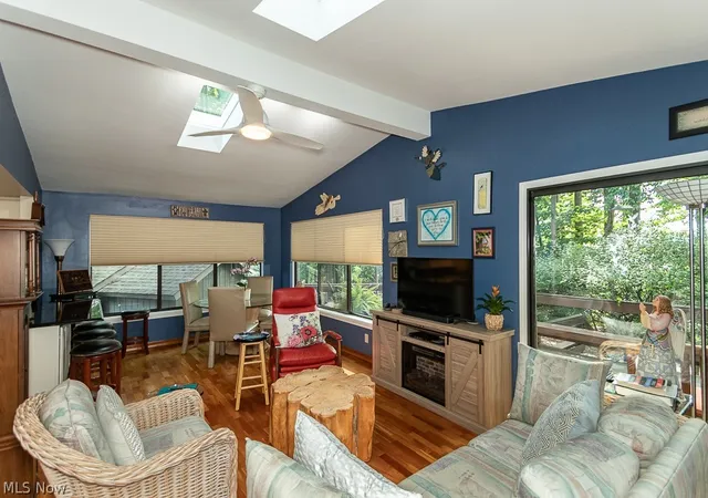 Photo 4 of Single family home for sale at 5842 Tanager Ct, Mentor, OH 44060 | MLS# 5243000 | Listing updated on 2026-09-25