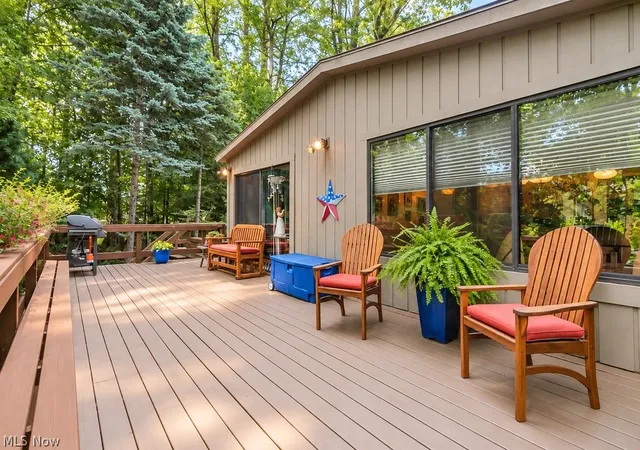 Photo 3 of Single family home for sale at 5842 Tanager Ct, Mentor, OH 44060 | MLS# 5243000 | Listing updated on 2026-09-25