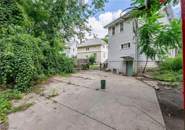 Photo 4 of Single family home for sale at 228 Para Ave, Akron, OH 44305 | MLS# 5243686 | Listing updated on 2026-09-10