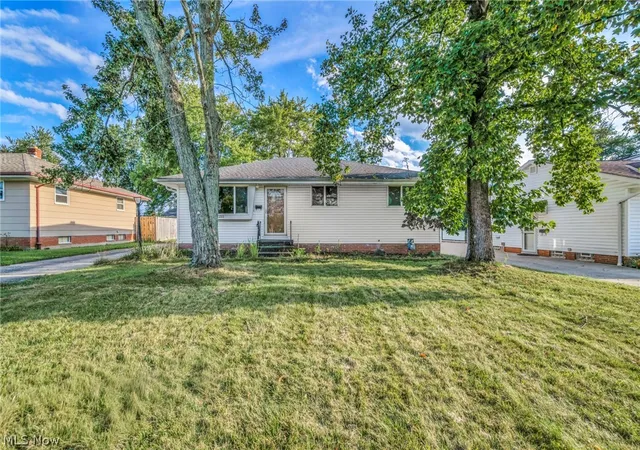 Photo 2 of Single family home for sale at 11255 Bobko Blvd, Cleveland, OH 44130 | MLS# 5243699 | Listing updated on 2026-10-02