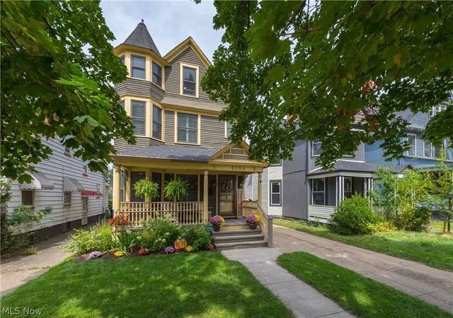 Photo 2 of Single family home for sale at 6204 W Clinton Ave, Cleveland, OH 44102 | MLS# 5243517 | Listing updated on 2026-09-10