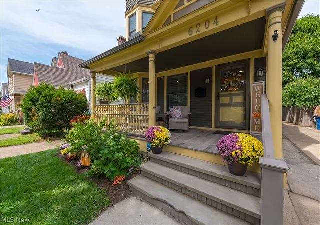 Photo 3 of Single family home for sale at 6204 W Clinton Ave, Cleveland, OH 44102 | MLS# 5243517 | Listing updated on 2026-09-10