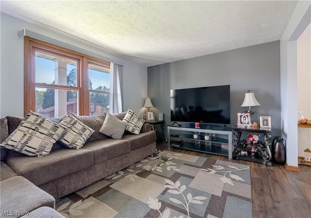 Photo 3 of Single family home for sale at 3404 Banyan St Nw, Massillon, OH 44646 | MLS# 5243820 | Listing updated on 2026-09-18