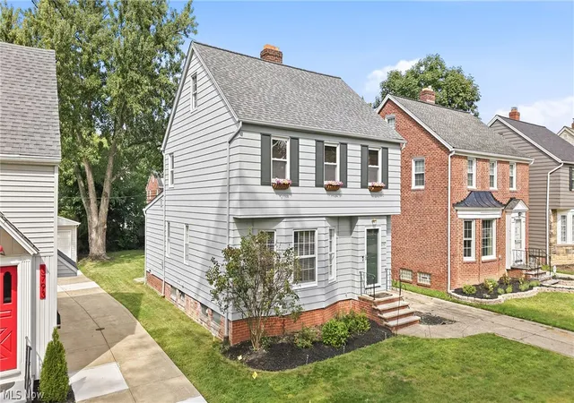 Photo 3 of Sale Pending at 3797 Northwood Rd, Cleveland, OH 44118 | MLS# 5243422 | Listing updated on 2026-10-01