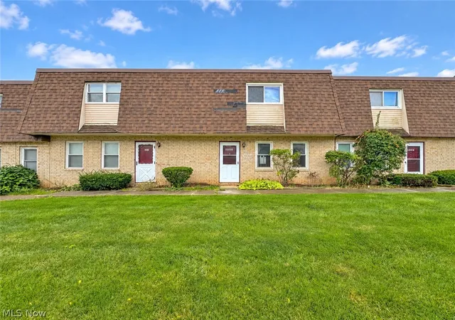 Photo 2 of Condo for sale at 4245 Bennington Blvd, Brunswick, OH 44212 | MLS# 5243769 | Listing updated on 2026-09-10