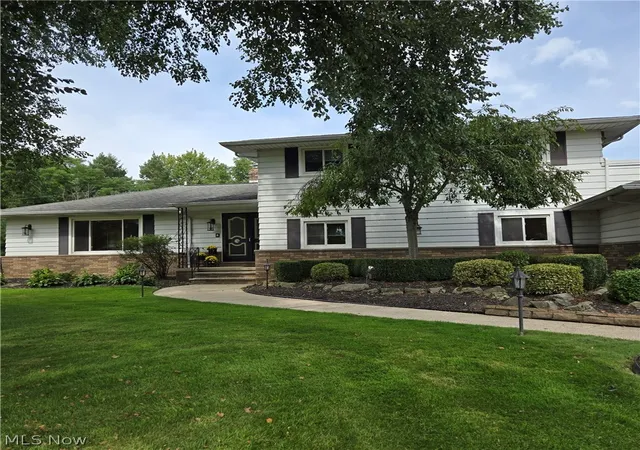 Photo 2 of Single family home for sale at 465 Blueberry Cir, Cleveland, OH 44143 | MLS# 5243497 | Listing updated on 2026-09-12