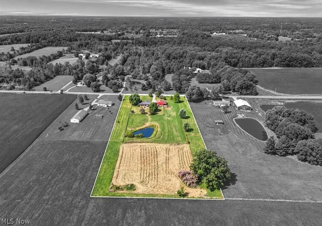 Photo 1 of Sale Pending at 5301 Vandemark Rd, Medina, OH 44256 | MLS# 5243711 | Listing updated on 2026-09-14