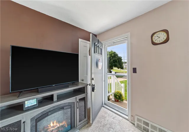 Photo 4 of Sale Pending at 829 Elmwood Ave, Wickliffe, OH 44092 | MLS# 5239563 | Listing updated on 2026-09-14