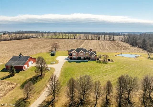 Photo 3 of Single family home for sale at 15644 Marshallville St Nw, Canal Fulton, OH 44614 | MLS# 5243135 | Listing updated on 2026-09-10