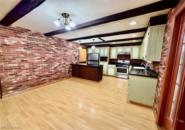 Photo 4 of Single family home for sale at 132 W Indian St, Gnadenhutten, OH 44629 | MLS# 5243897 | Listing updated on 2026-09-10