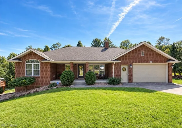 Single family home for sale at 104 Kell Ln, Saint Clairsville, OH 43950 | MLS# 5243058