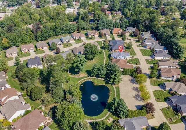 Photo 4 of Sale Pending at 860 Arroyo Dr, Barberton, OH 44203 | MLS# 5240957 | Listing updated on 2026-09-26