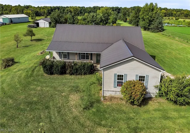 Single family home for sale at 47280 Stewart Rd, New London, OH 44851 | MLS# 5243549