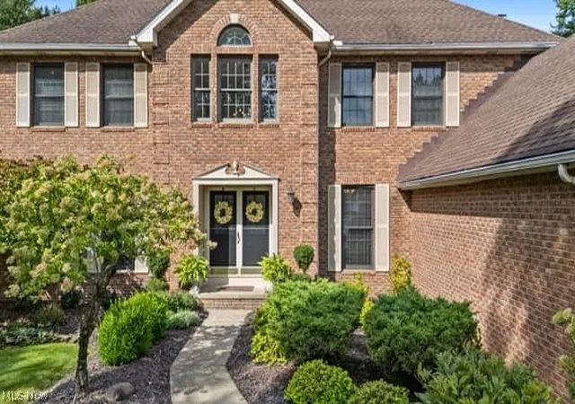Photo 3 of Sale Pending at 19836 Summer Pl, Strongsville, OH 44149 | MLS# 5243875 | Listing updated on 2026-09-25