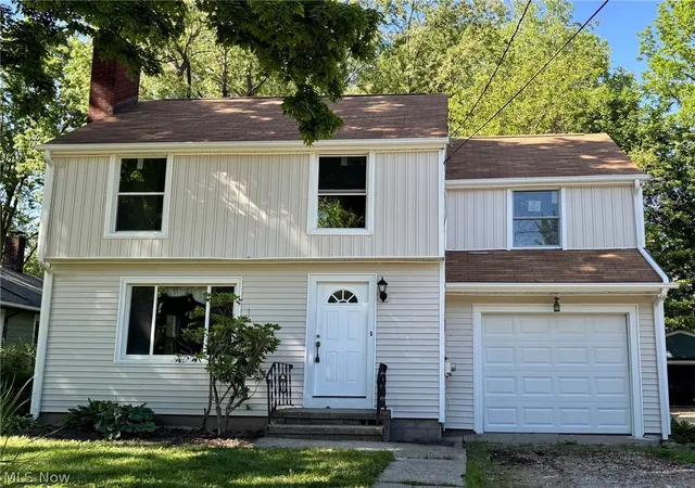 Photo 3 of Single family home for sale at 601 Fairchild Ave, Kent, OH 44240 | MLS# 5243910 | Listing updated on 2026-10-02