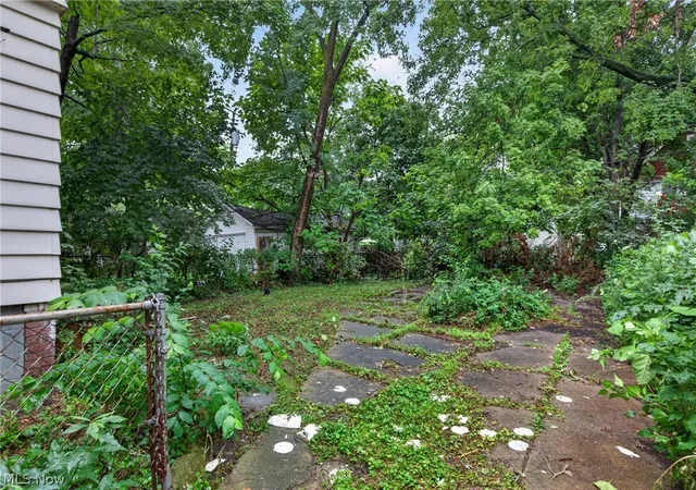 Photo 3 of Single family home for sale at 1254 Carlyon Rd, Cleveland, OH 44112 | MLS# 5243880 | Listing updated on 2026-09-28