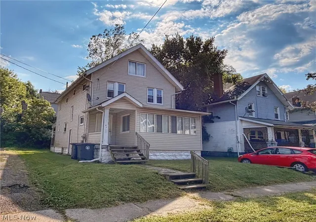 Photo 2 of Multi family home for sale at 1167 Pondview Ave, Akron, OH 44305 | MLS# 5243969 | Listing updated on 2026-09-10