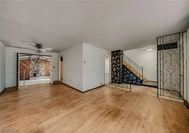 Photo 3 of Single family home for sale at 32909 Alva Dr, Eastlake, OH 44095 | MLS# 5243958 | Listing updated on 2026-09-10