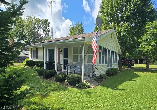 Photo 1 of Single family home for sale at 5991 Lakeshore Dr, Andover, OH 44003 | MLS# 5243970 | Listing updated on 2026-09-10