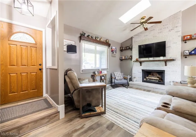 Photo 2 of Sale Pending at 1109 S Main St, Grafton, OH 44044 | MLS# 5243639 | Listing updated on 2026-09-11