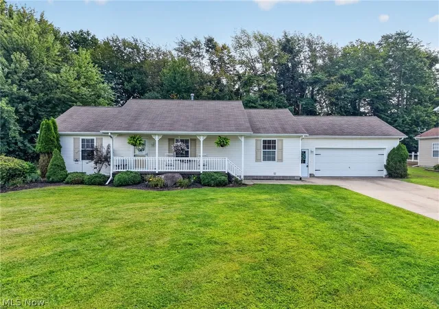 Photo 1 of Single family home for sale at 5414 Carlson Ln, Ashtabula, OH 44004 | MLS# 5242827 | Listing updated on 2026-09-12