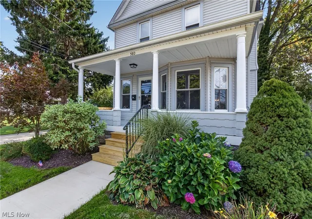 Photo 2 of Sale Pending at 580 Park Ave, Amherst, OH 44001 | MLS# 5243528 | Listing updated on 2026-09-16