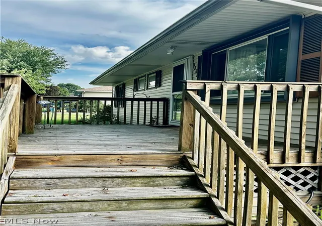 Photo 2 of Single family home for sale at 1188 Meadowbrook Blvd, Stow, OH 44224 | MLS# 5243171 | Listing updated on 2026-10-06