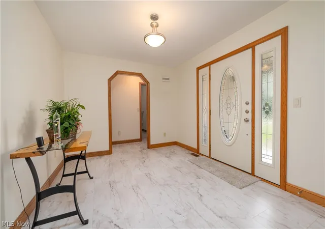 Photo 3 of Single family home for sale at 2705 Crooked Run Rd Nw, New Philadelphia, OH 44663 | MLS# 5243371 | Listing updated on 2026-09-17