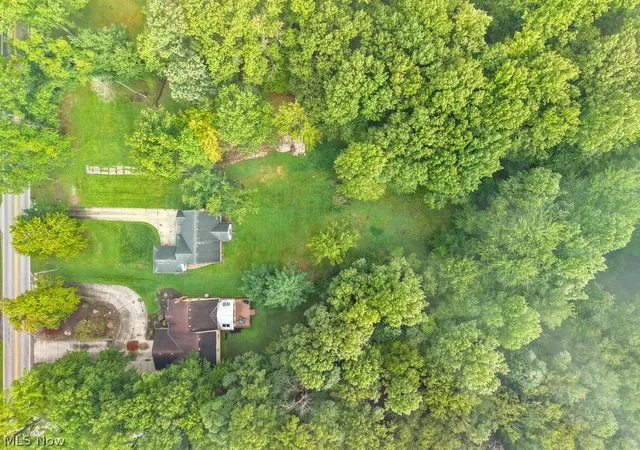 Photo 3 of Sale Pending at 8333 Avery Rd, Broadview Heights, OH 44147 | MLS# 5243725 | Listing updated on 2026-09-29