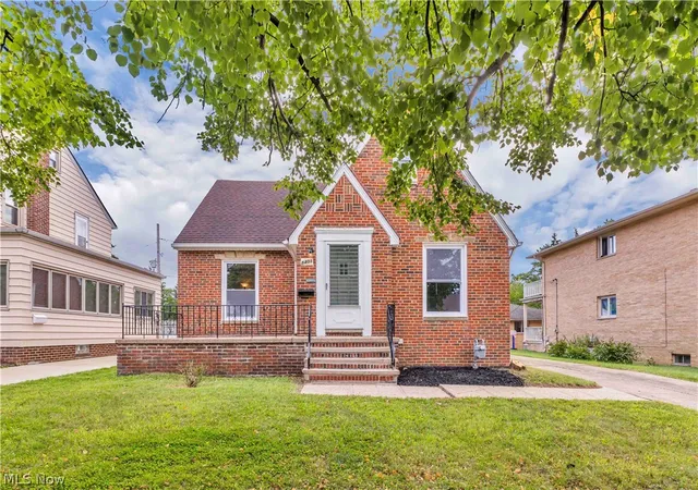 Photo 1 of Sale Pending at 8401 Greenlawn Ave, Cleveland, OH 44129 | MLS# 5229016 | Listing updated on 2026-09-30