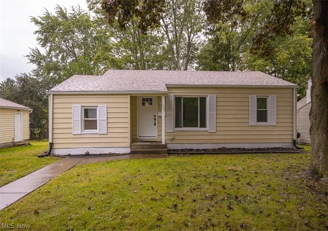 Single family home for sale at 1208 Roslyn Ave, Akron, OH 44320 | MLS# 5243607