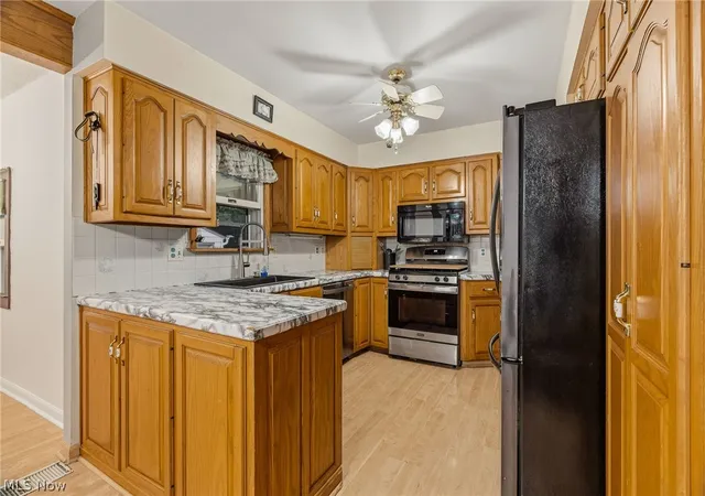Photo 3 of Single family home for sale at 4233 Osage St, Stow, OH 44224 | MLS# 5243827 | Listing updated on 2026-09-18