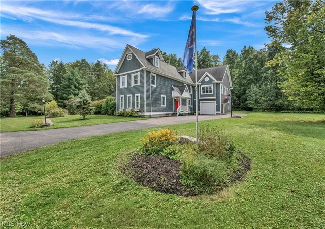 Photo 2 of Single family home for sale at 9773 Broadway Dr, Chagrin Falls, OH 44023 | MLS# 5238977 | Listing updated on 2026-09-11