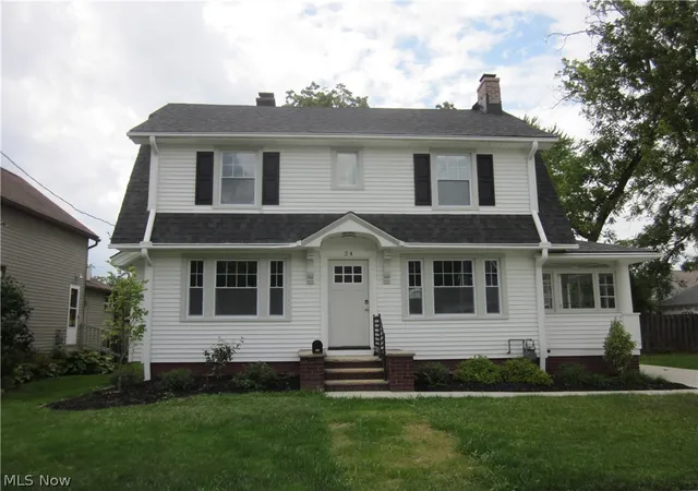 Photo 2 of Single family home for sale at 24 Adams St, Berea, OH 44017 | MLS# 5244032 | Listing updated on 2026-09-11