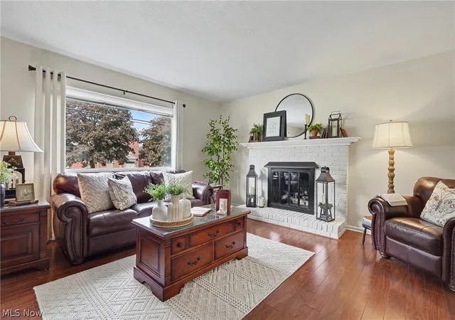 Photo 3 of Sale Pending at 3617 Charring Cross Dr, Stow, OH 44224 | MLS# 5243935 | Listing updated on 2026-09-17