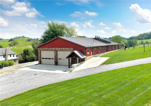 Photo 2 of Single family home for sale at 4486 Township Rd 156, Millersburg, OH 44654 | MLS# 5243939 | Listing updated on 2026-09-11