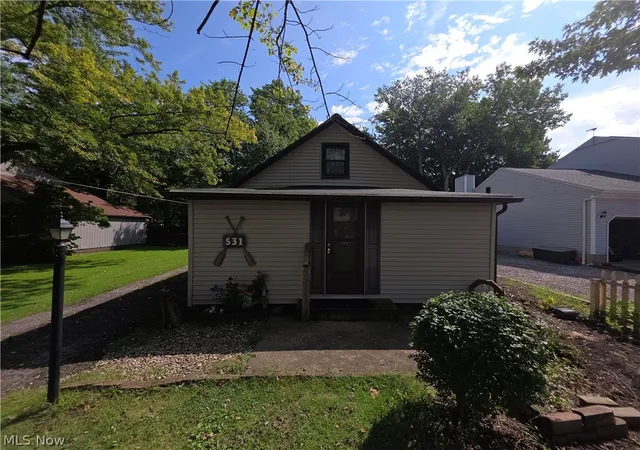 Photo 1 of Single family home for sale at 531 Robinwood Ave, Sheffield Lake, OH 44054 | MLS# 5244066 | Listing updated on 2026-10-03