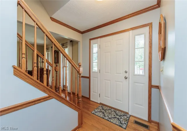 Photo 3 of Sale Pending at 10305 Dayflower Dr, Twinsburg, OH 44087 | MLS# 5243303 | Listing updated on 2026-09-21