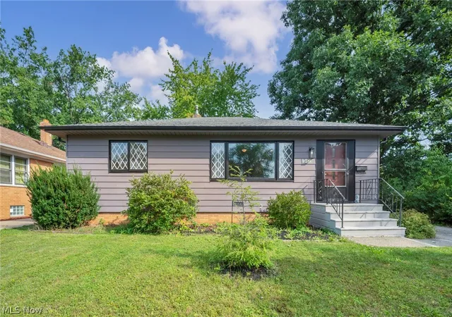 Photo 2 of Sale Pending at 14813 Wheeler Rd, Maple Heights, OH 44137 | MLS# 5241114 | Listing updated on 2026-09-17