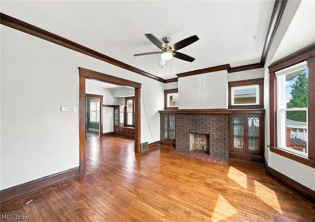 Photo 4 of House for sale at 1296 Ferry Ave, Lakewood, OH 44107 | MLS# 5243561 | Listing updated on 2026-09-11