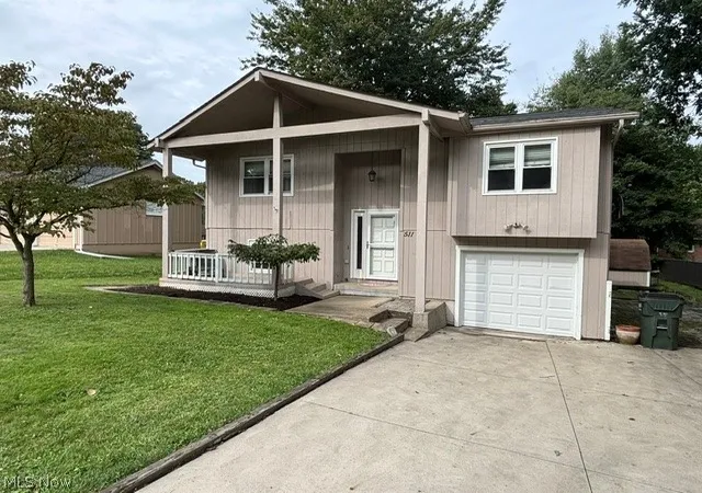 Photo 1 of Single family home for sale at 511 Elizabeth Ave Sw, Massillon, OH 44646 | MLS# 5244071 | Listing updated on 2026-09-16