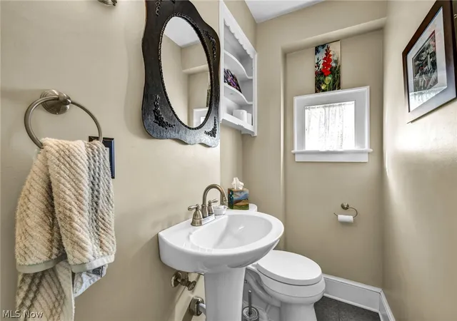 Photo 4 of Single family home for sale at 19607 Fairmount Blvd, Shaker Heights, OH 44118 | MLS# 5244024 | Listing updated on 2026-09-28