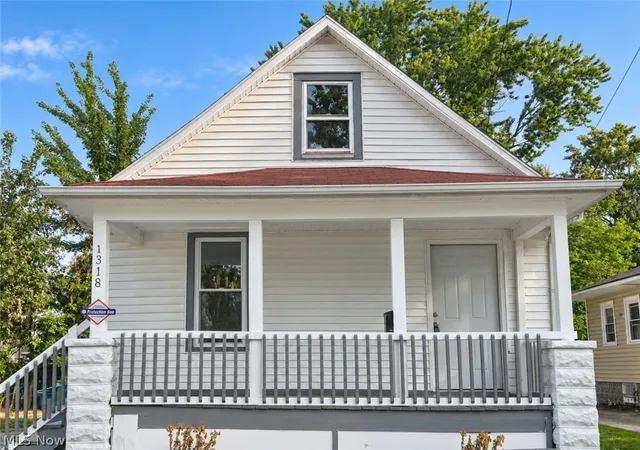 Photo 1 of Single family home for sale at 1318 W 20th Street, Lorain, OH 44052 | MLS# 5243302 | Listing updated on 2026-09-30