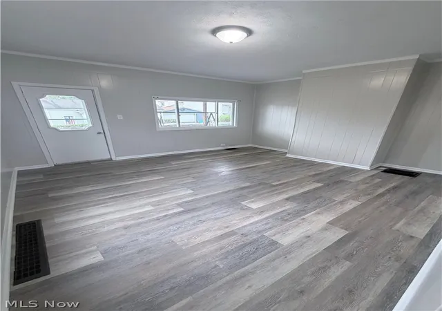 Photo 3 of Single family home for sale at 122 3rd Street, Bridgeport, OH 43912 | MLS# 5244091 | Listing updated on 2026-09-11