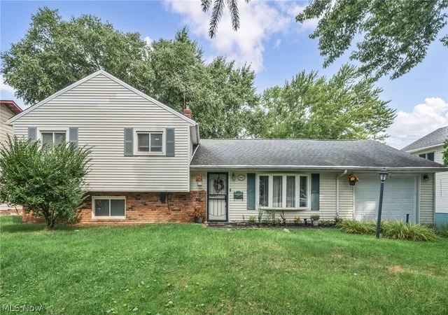 Photo 2 of Single family home for sale at 4933 Nan Linn Dr, Cleveland, OH 44143 | MLS# 5242569 | Listing updated on 2026-09-12
