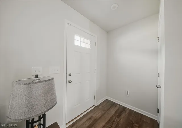 Photo 3 of Single family home for sale at 136 Wildflower Dr, Elyria, OH 44035 | MLS# 5243328 | Listing updated on 2026-09-11
