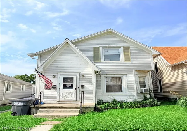 Photo 1 of Multi family home for sale at 678 Thomas St, Toledo, OH 43609 | MLS# 5243045 | Listing updated on 2026-09-11
