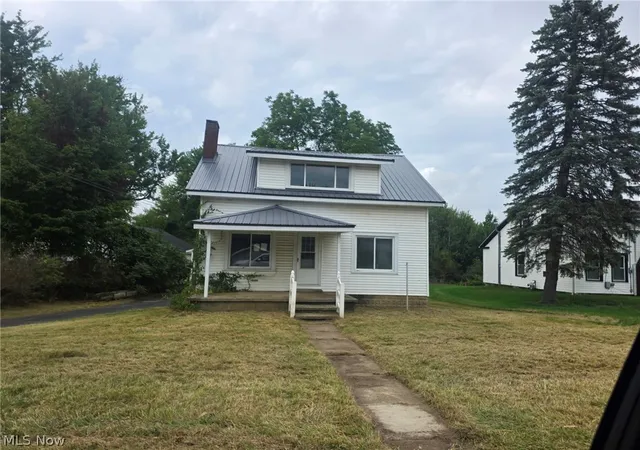 Photo 1 of Single family home for sale at 5663 N Ridge W, Ashtabula, OH 44004 | MLS# 5244075 | Listing updated on 2026-09-11