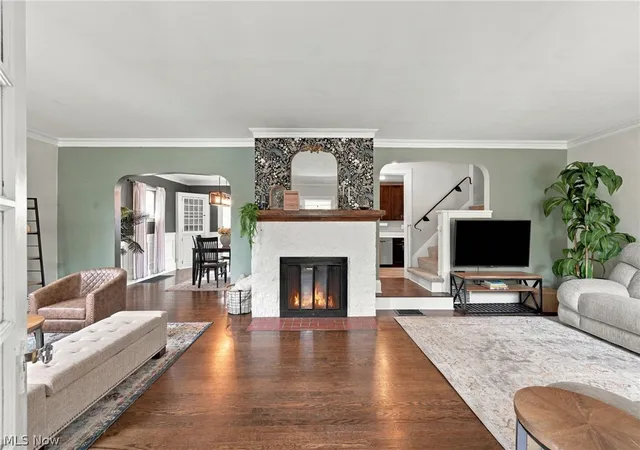 Photo 2 of Sale Pending at 14918 Lakewood Hts Blvd, Lakewood, OH 44107 | MLS# 5244108 | Listing updated on 2026-09-14